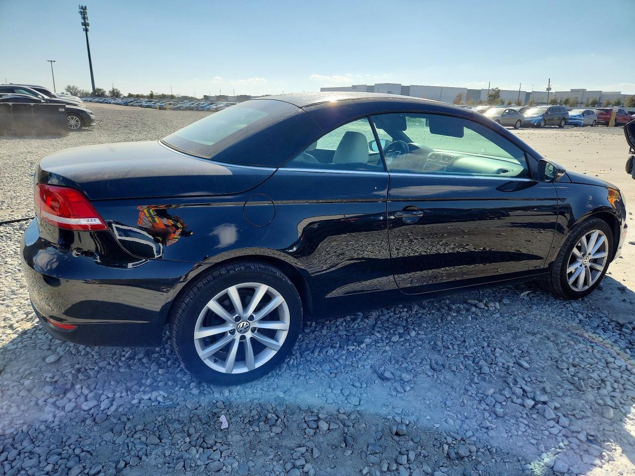 2013 VOLKSWAGEN EOS