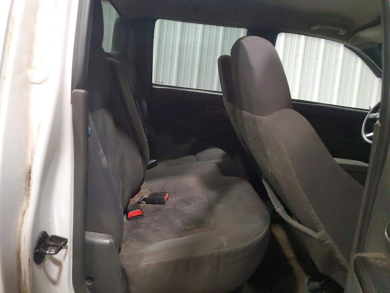 2004 CHEVROLET COLORADO
