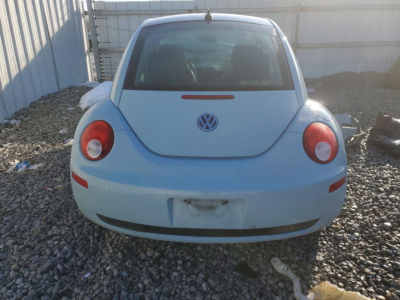 2010 VOLKSWAGEN Beetle