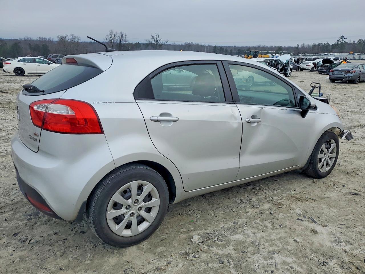 2015 KIA RIO