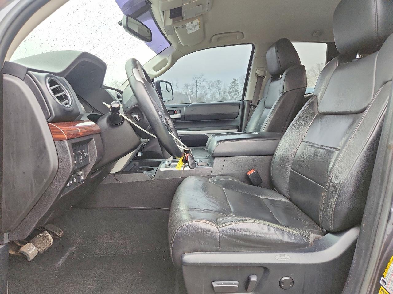 2016 TOYOTA TUNDRA
