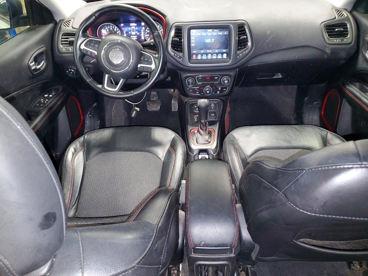 2020 JEEP Compass