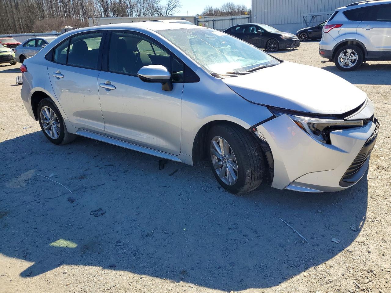 2024 TOYOTA COROLLA