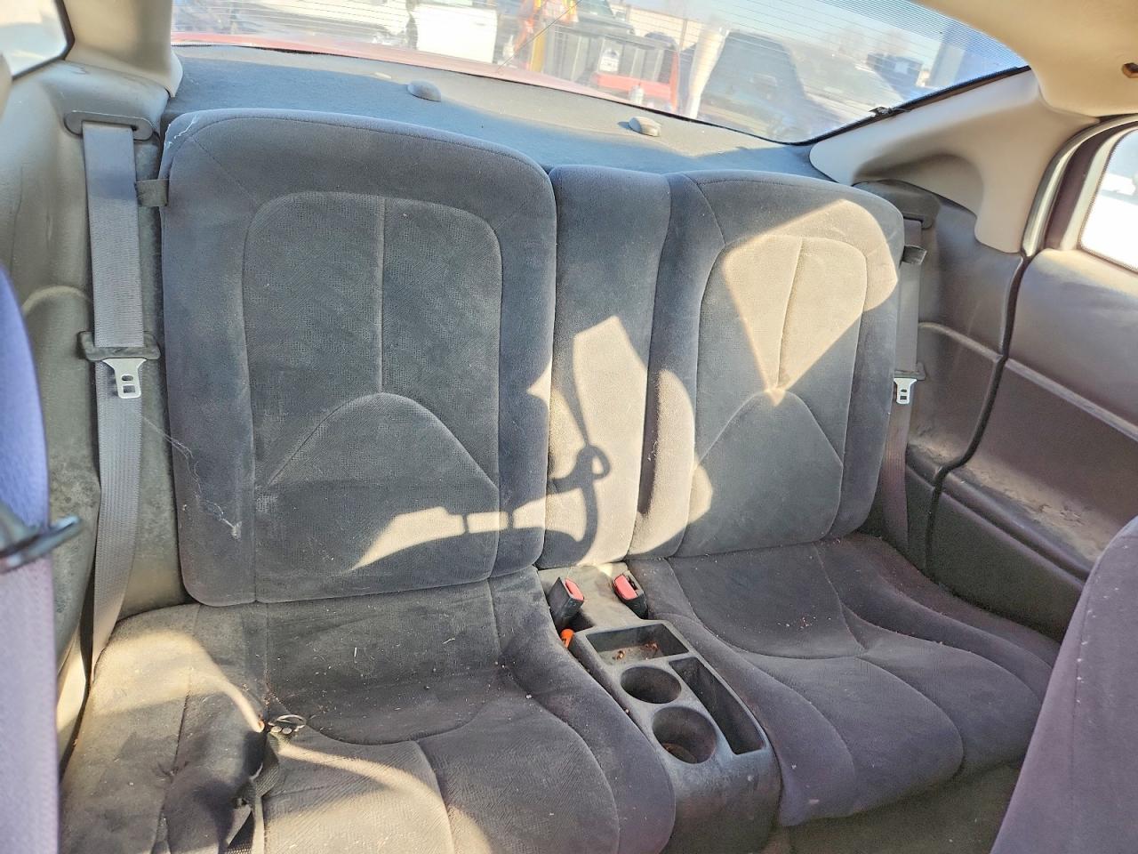 2002 SATURN Sc2