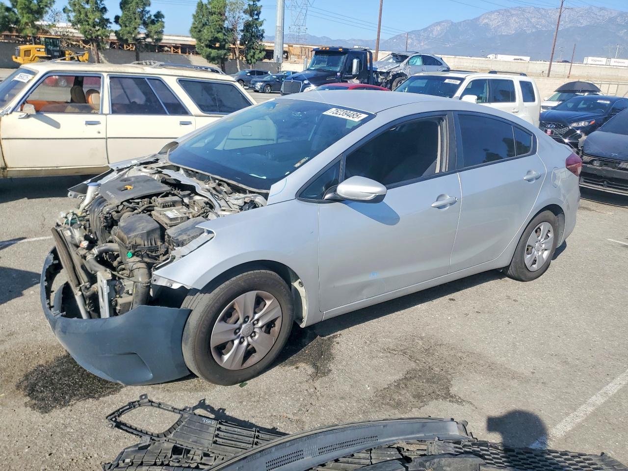 2017 KIA FORTE