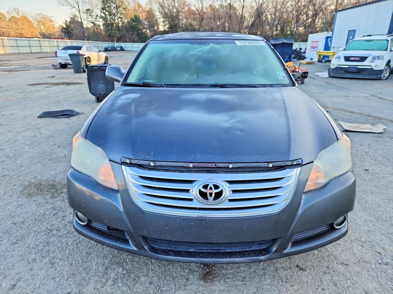 2008 TOYOTA Avalon