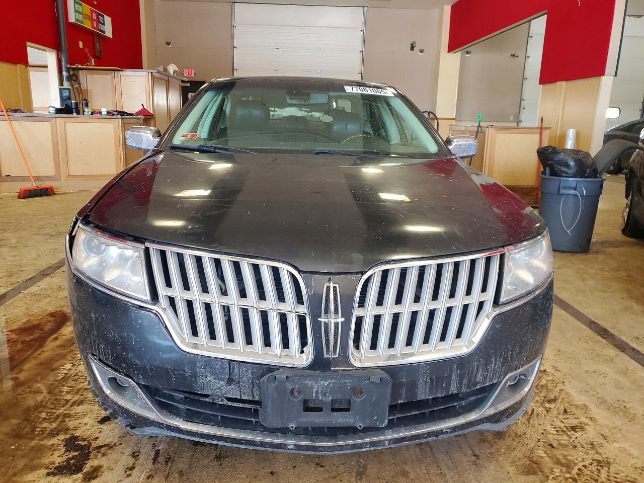 2012 LINCOLN MKZ