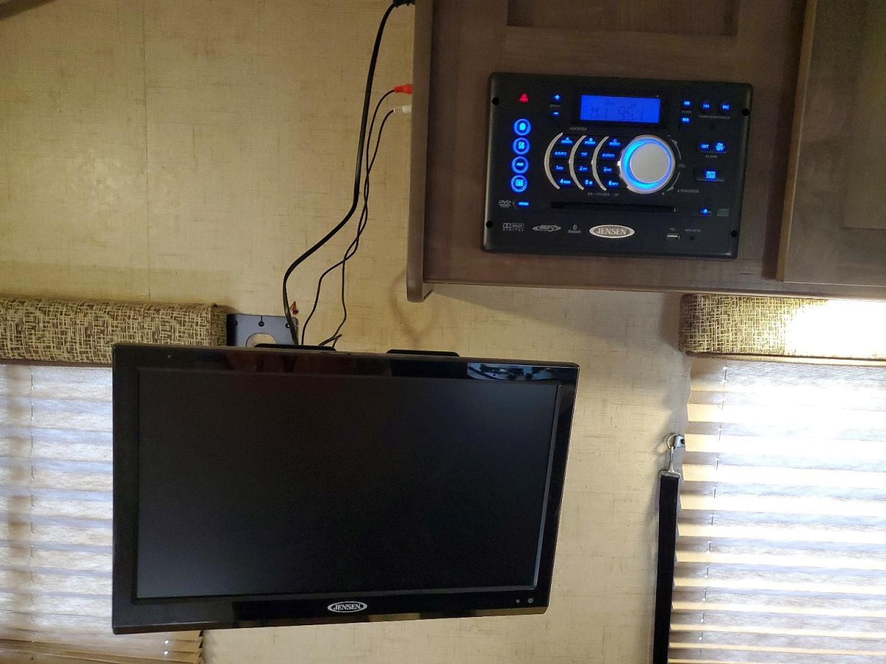 2017 FOREST RIVER R POD