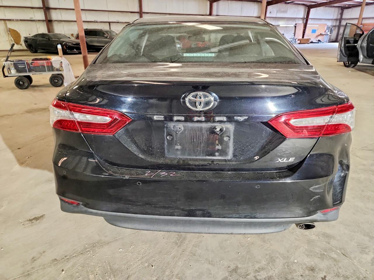 2018 TOYOTA CAMRY