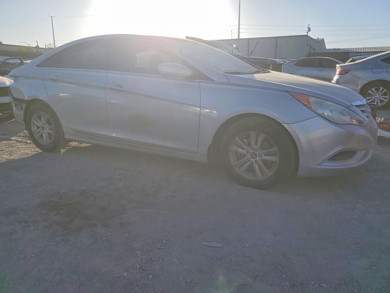 2011 HYUNDAI SONATA