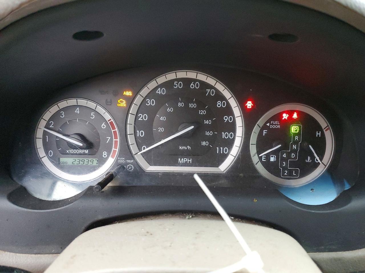 2004 TOYOTA SIENNA