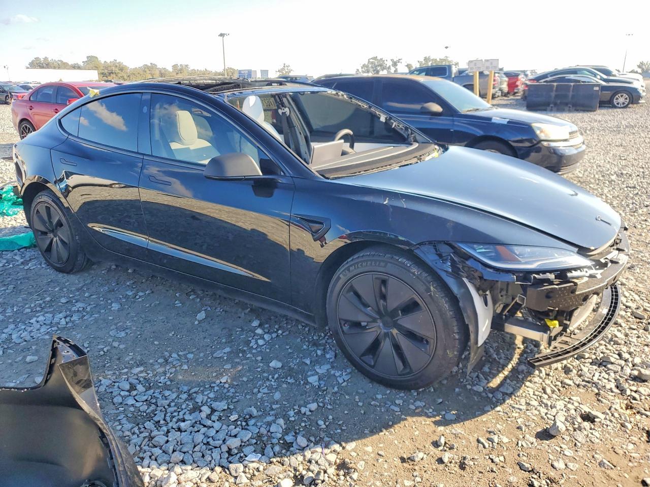 2025 TESLA MODEL 3