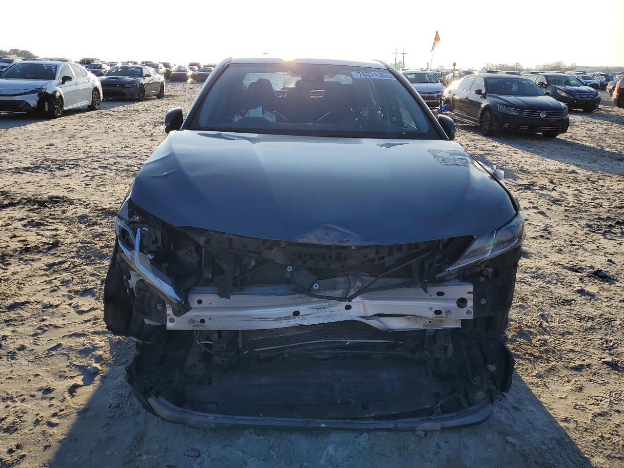 2019 TOYOTA CAMRY