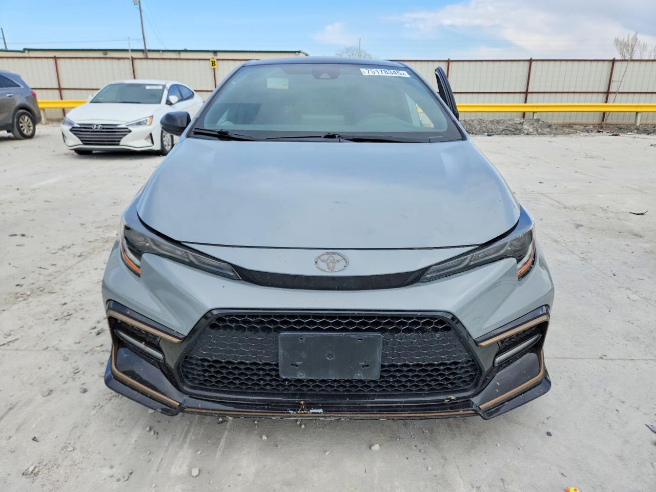 2022 TOYOTA COROLLA