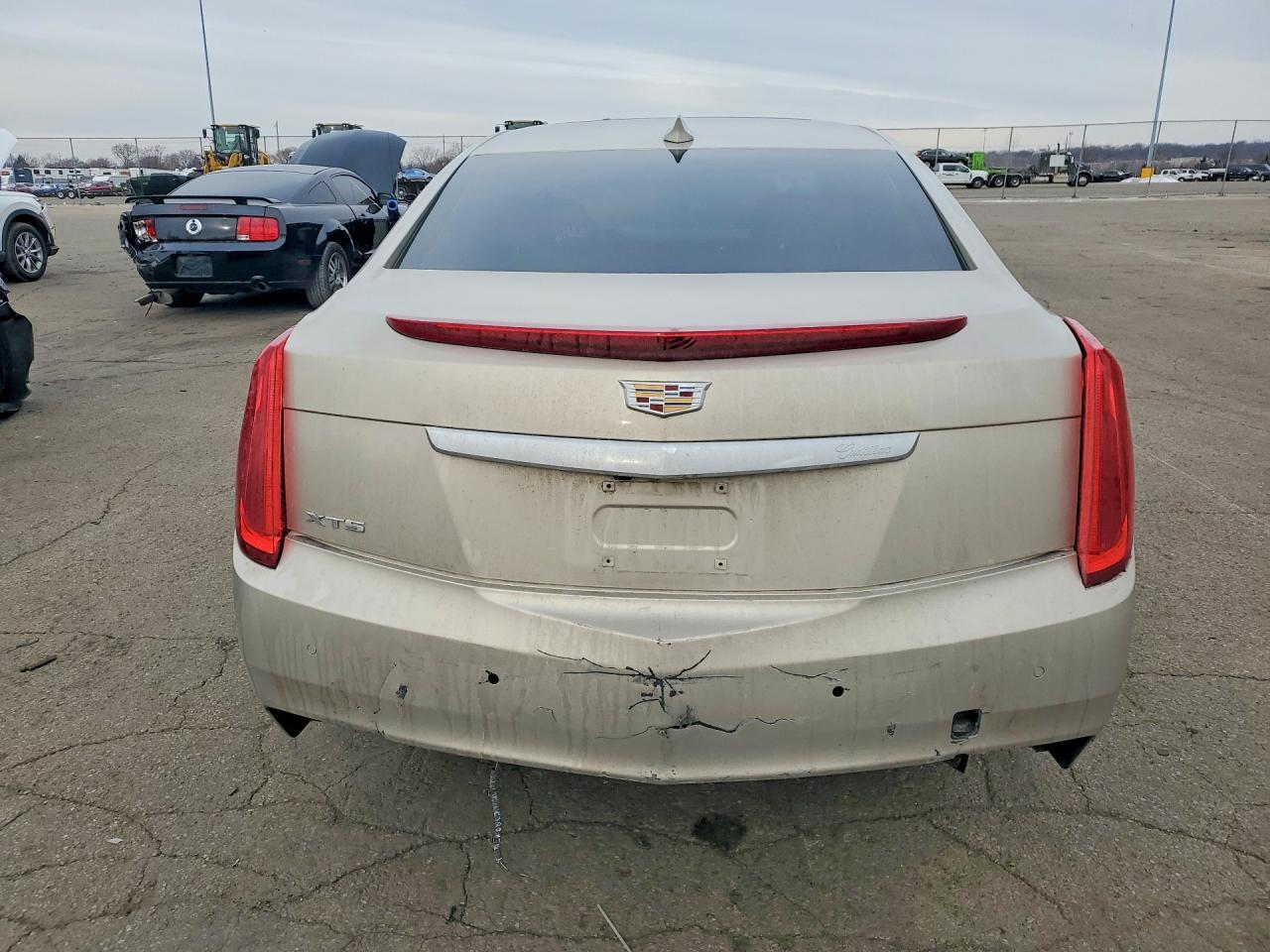 2016 CADILLAC XTS