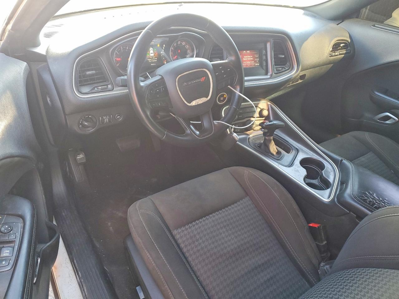 2017 DODGE Challenger