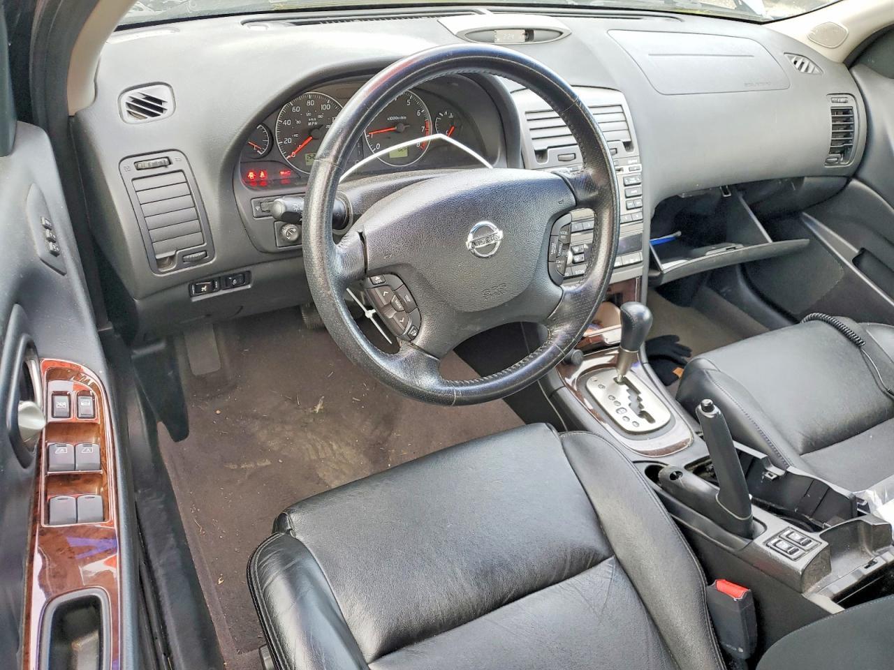 2003 NISSAN Maxima