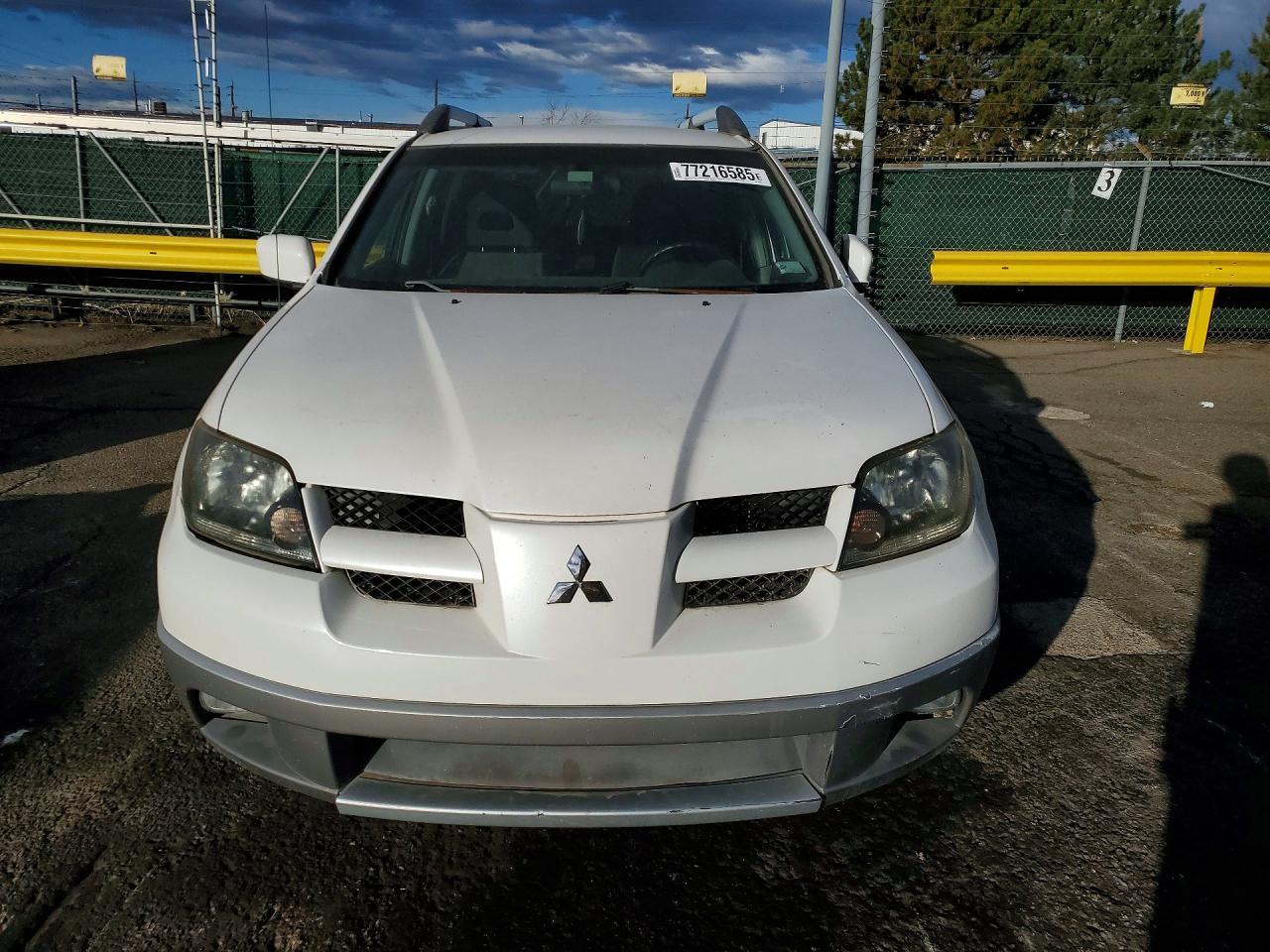 2003 MITSUBISHI outlander