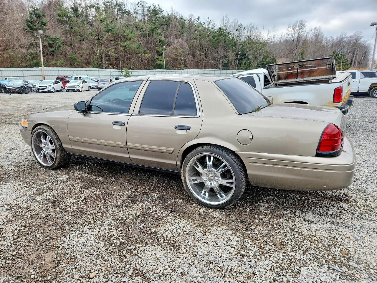 2011 FORD Crown Victoria