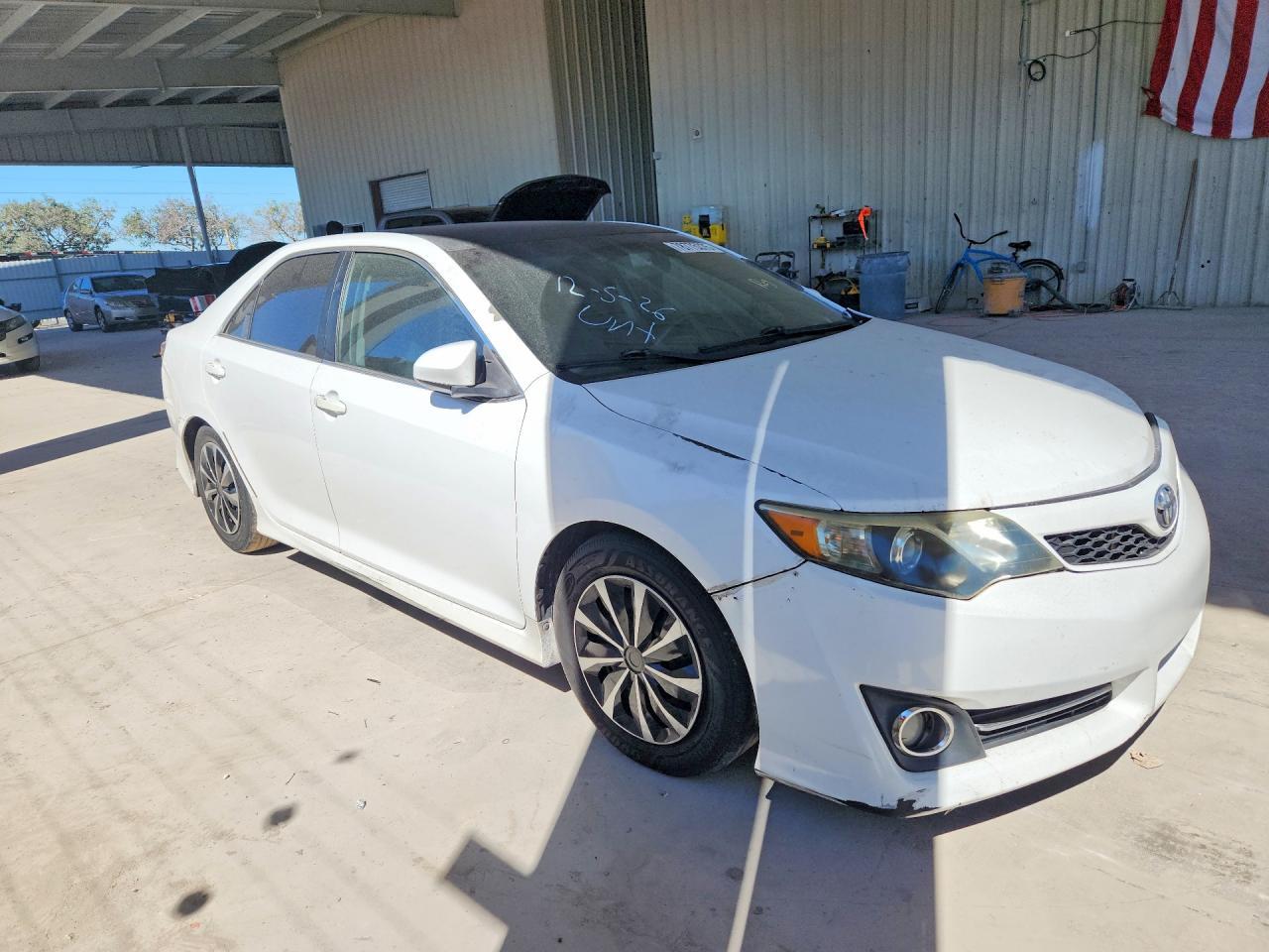 2014 TOYOTA CAMRY