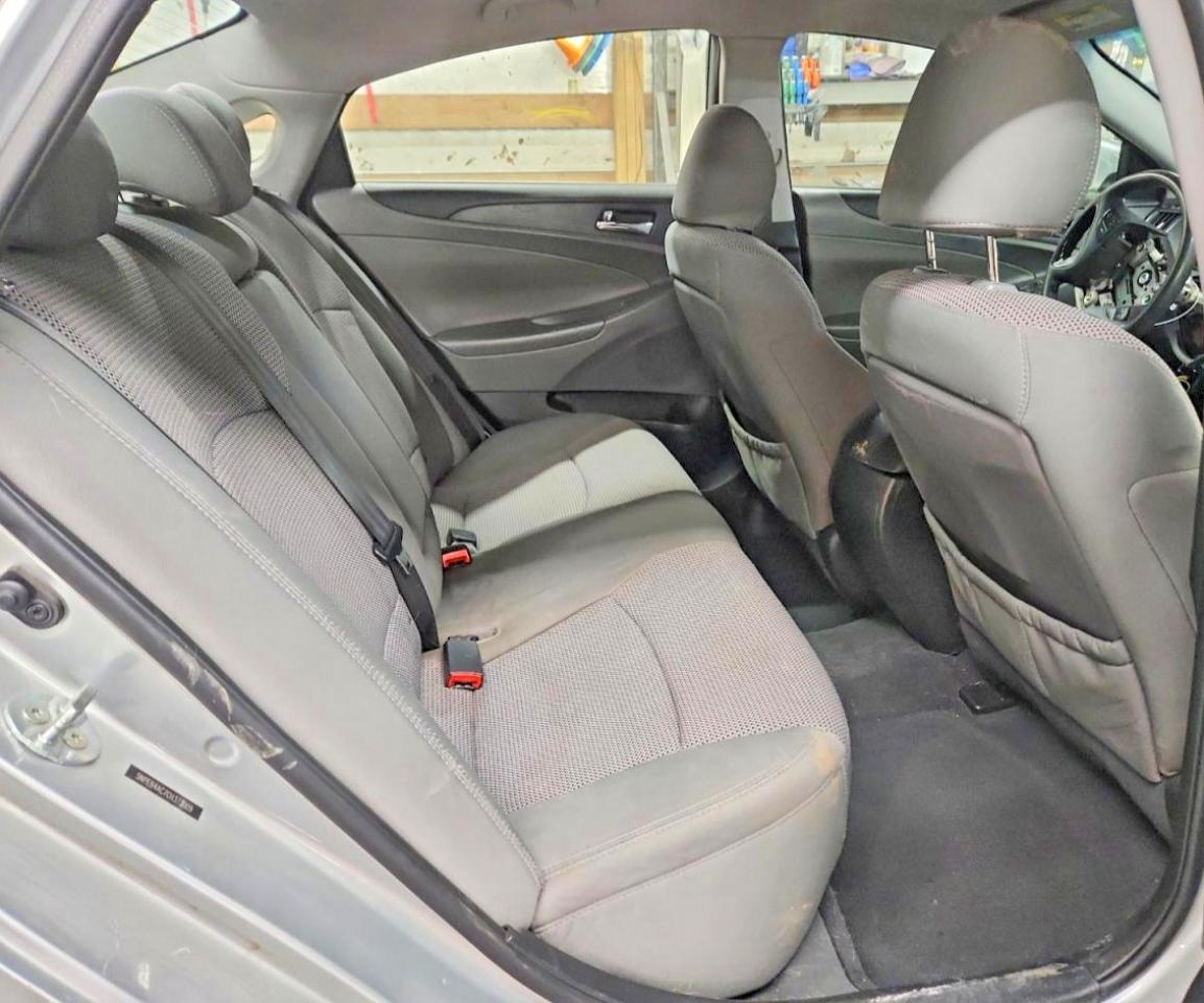 2012 HYUNDAI SONATA
