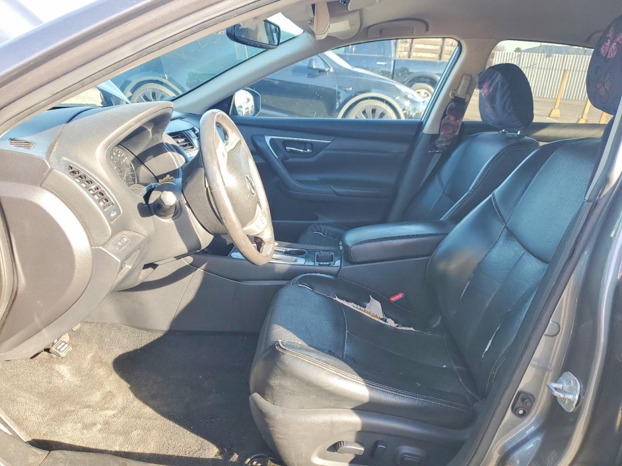 2017 NISSAN