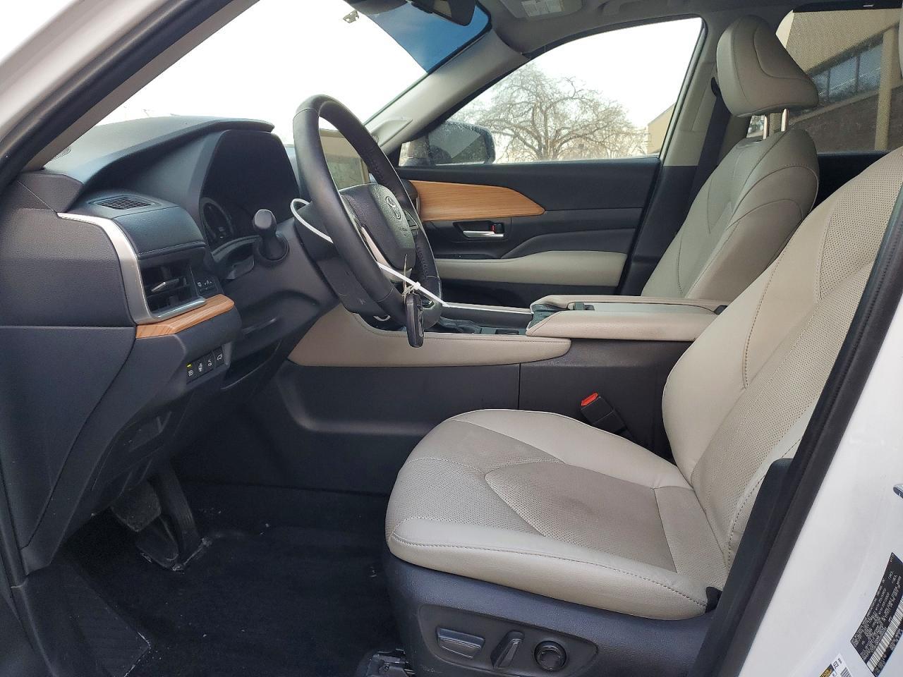 2025 TOYOTA HIGHLANDER