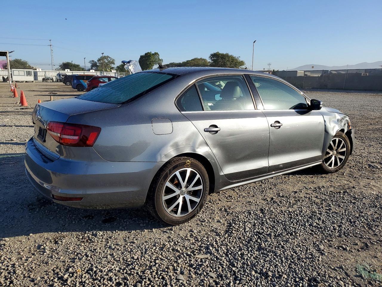 2017 VOLKSWAGEN JETTA