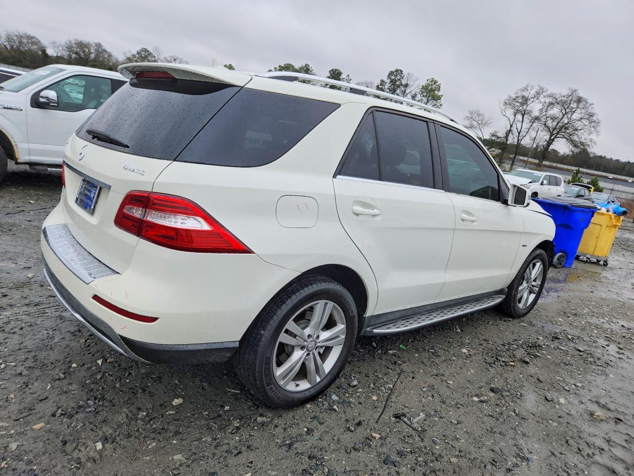 2012 MERCEDES-BENZ ML-Class