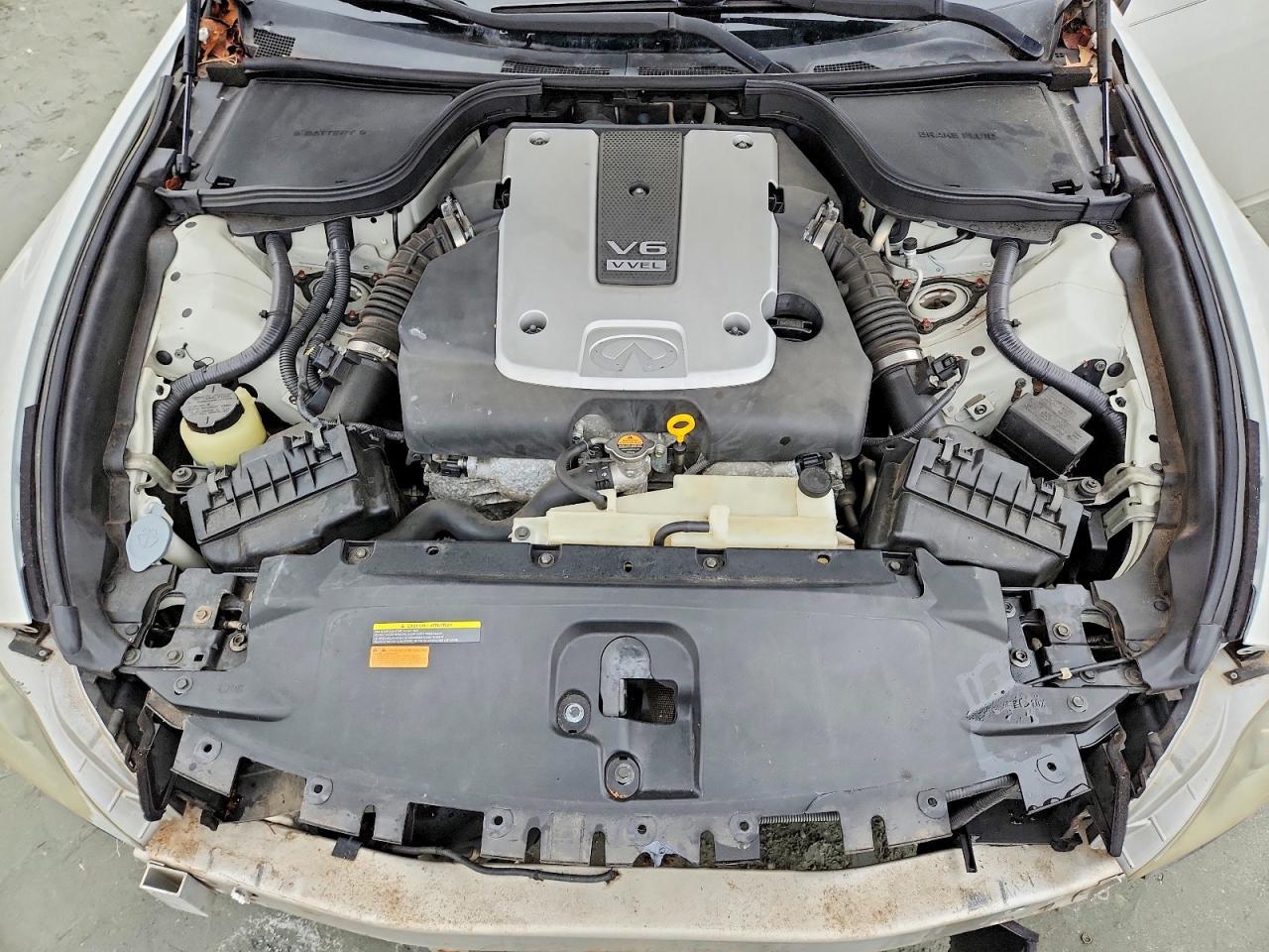 2011 INFINITI G37