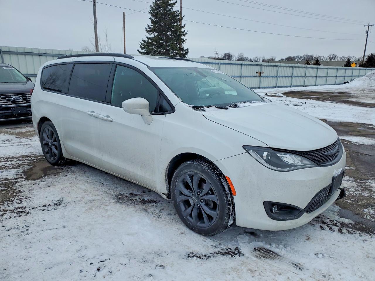 2019 CHRYSLER Pacifica