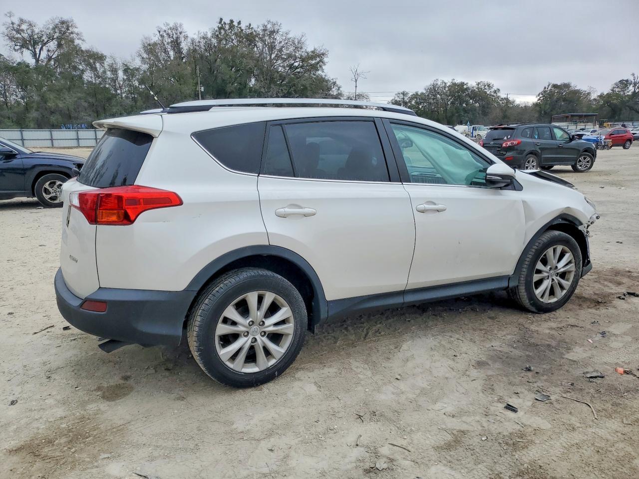 2014 TOYOTA RAV4