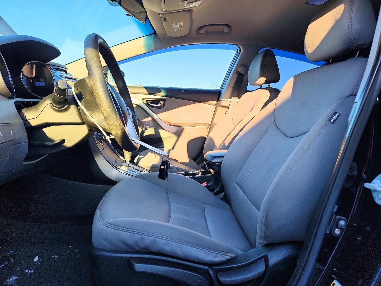 2011 HYUNDAI ELANTRA