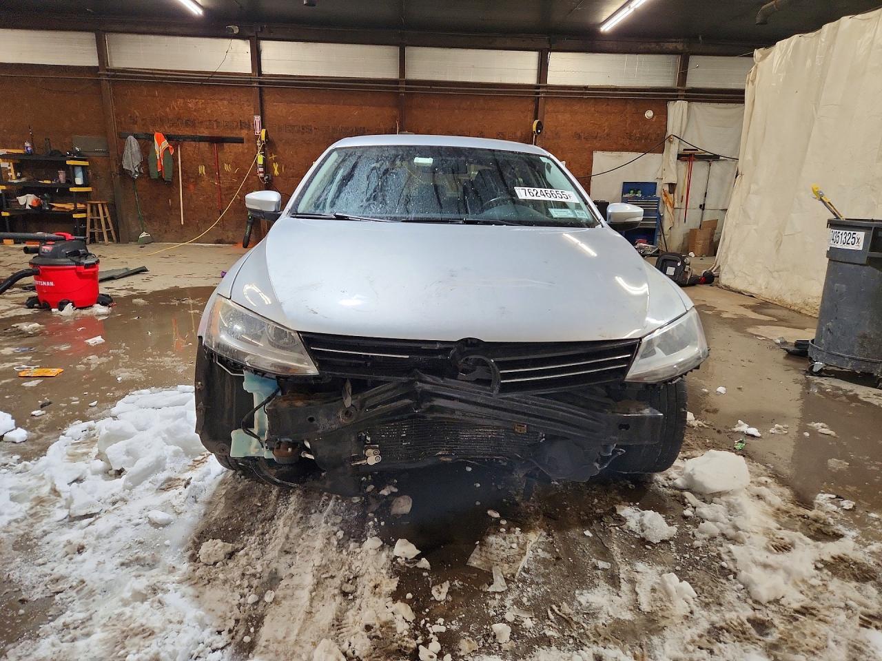2013 VOLKSWAGEN JETTA