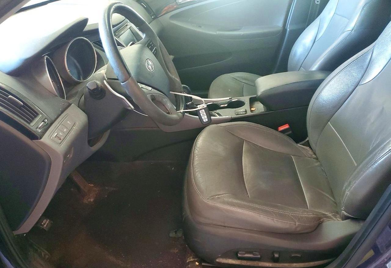 2011 HYUNDAI SONATA