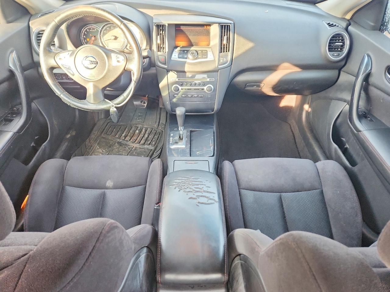 2013 NISSAN Maxima