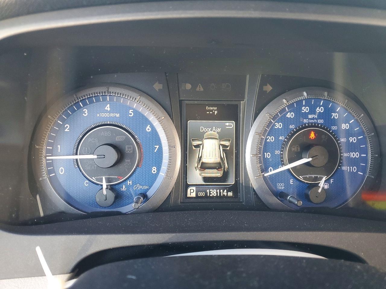 2015 TOYOTA SIENNA