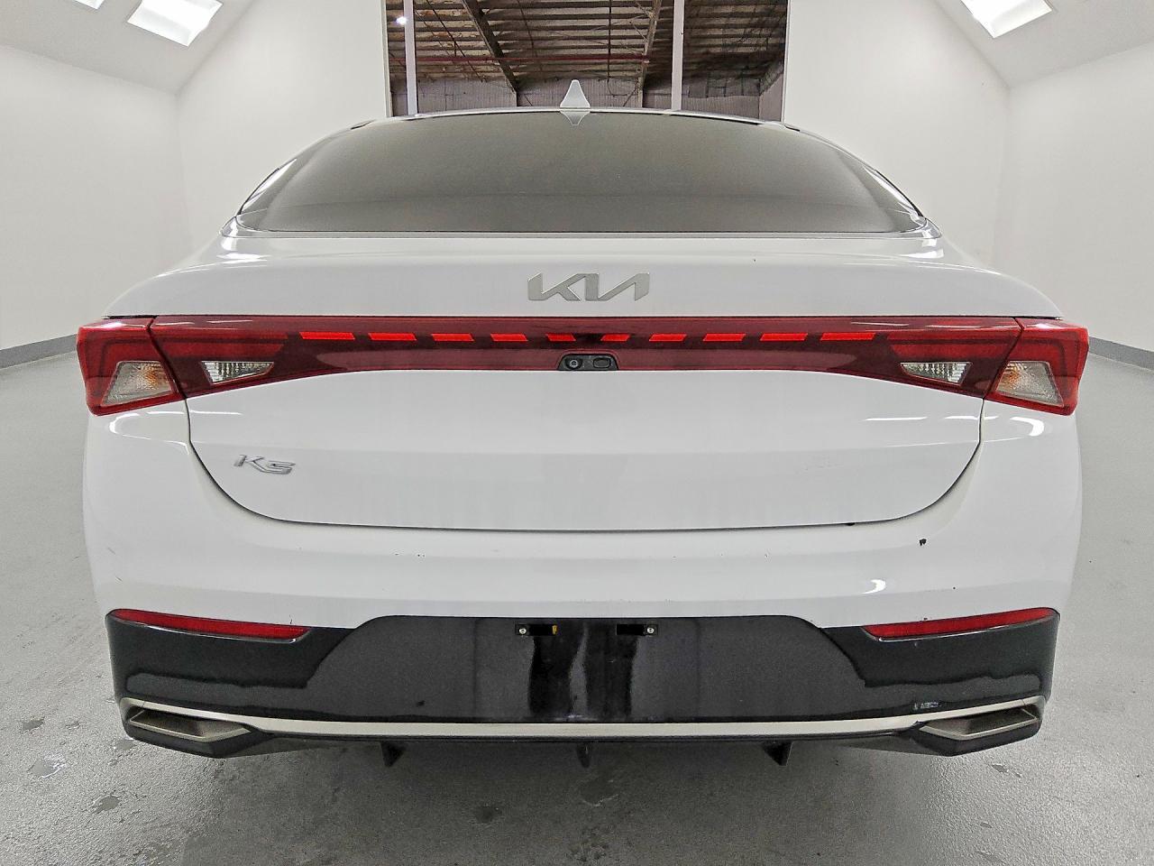2022 KIA K5