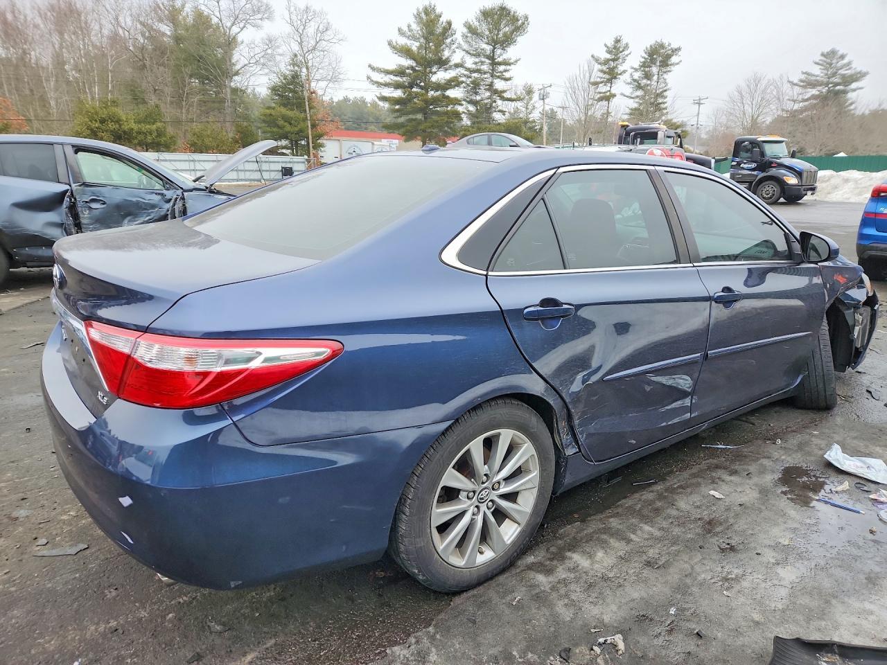 2017 TOYOTA CAMRY