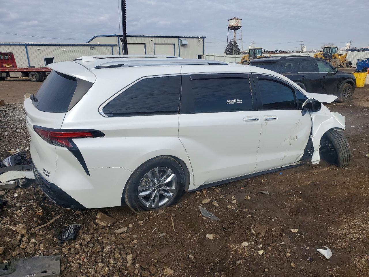2022 TOYOTA SIENNA