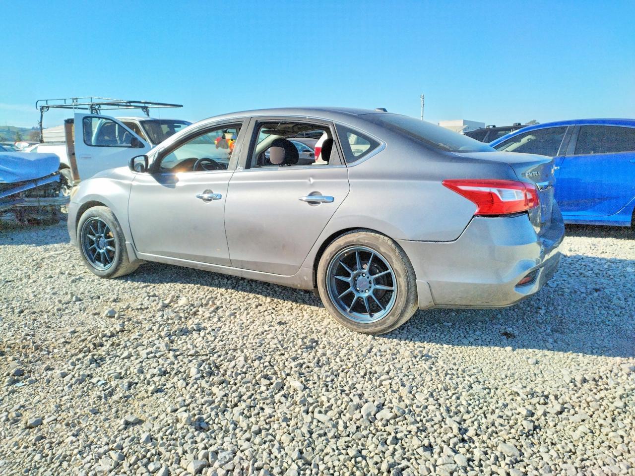 2017 NISSAN SENTRA