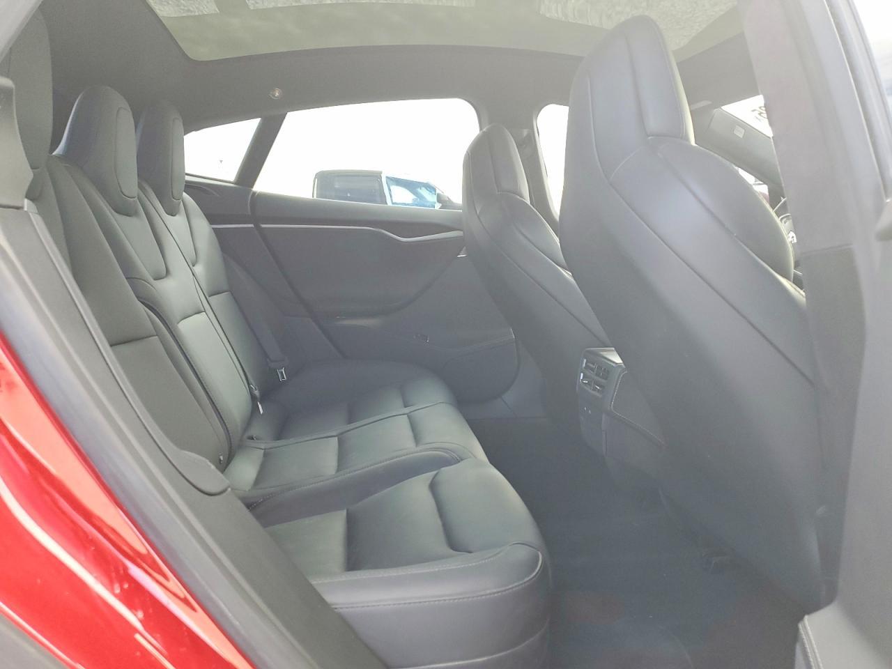 2020 TESLA MODEL S