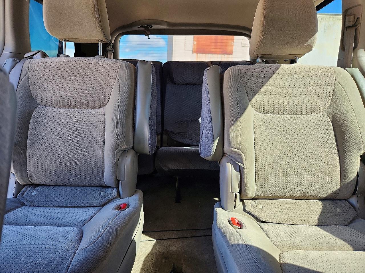 2010 TOYOTA SIENNA