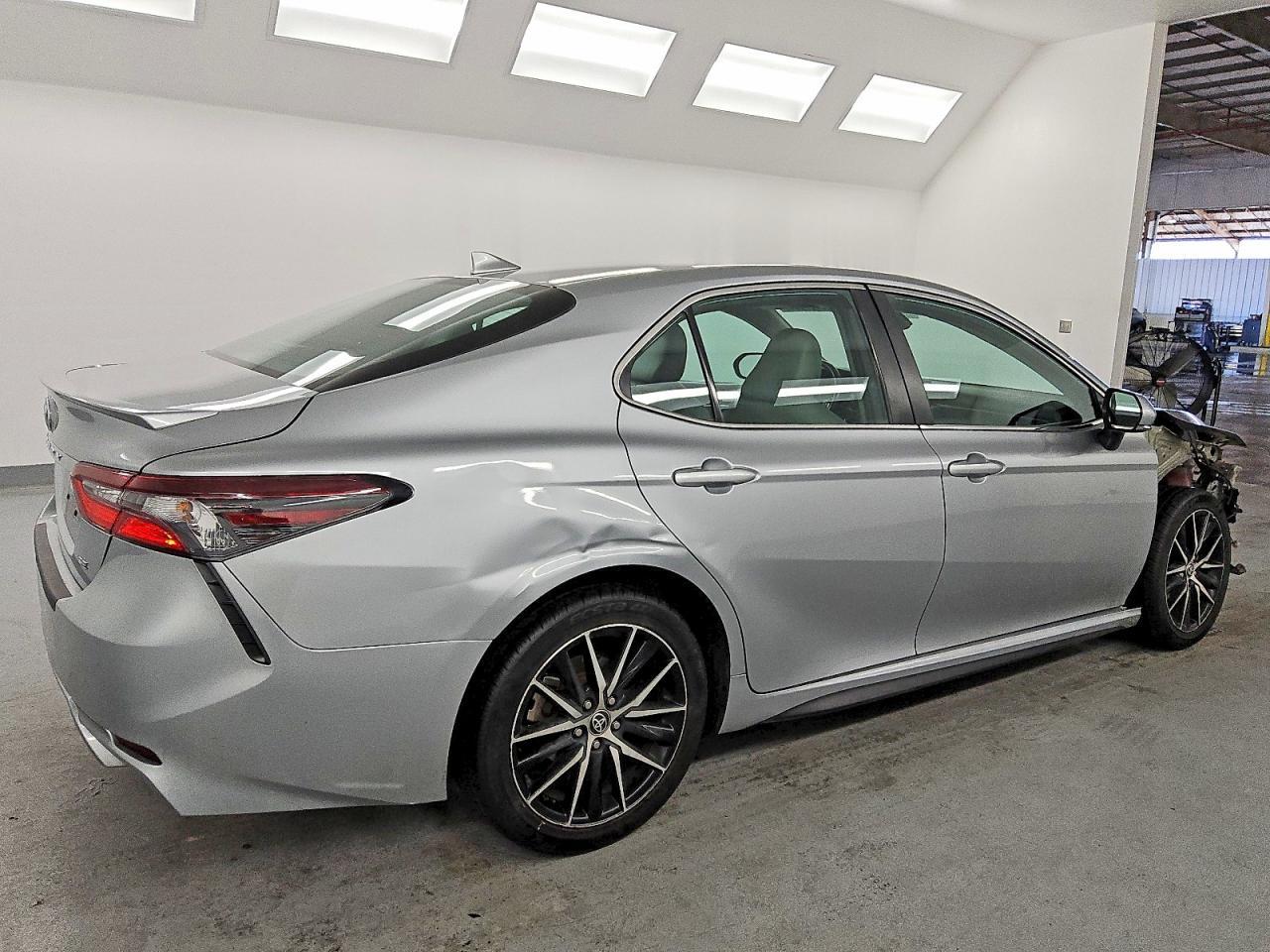 2022 TOYOTA CAMRY
