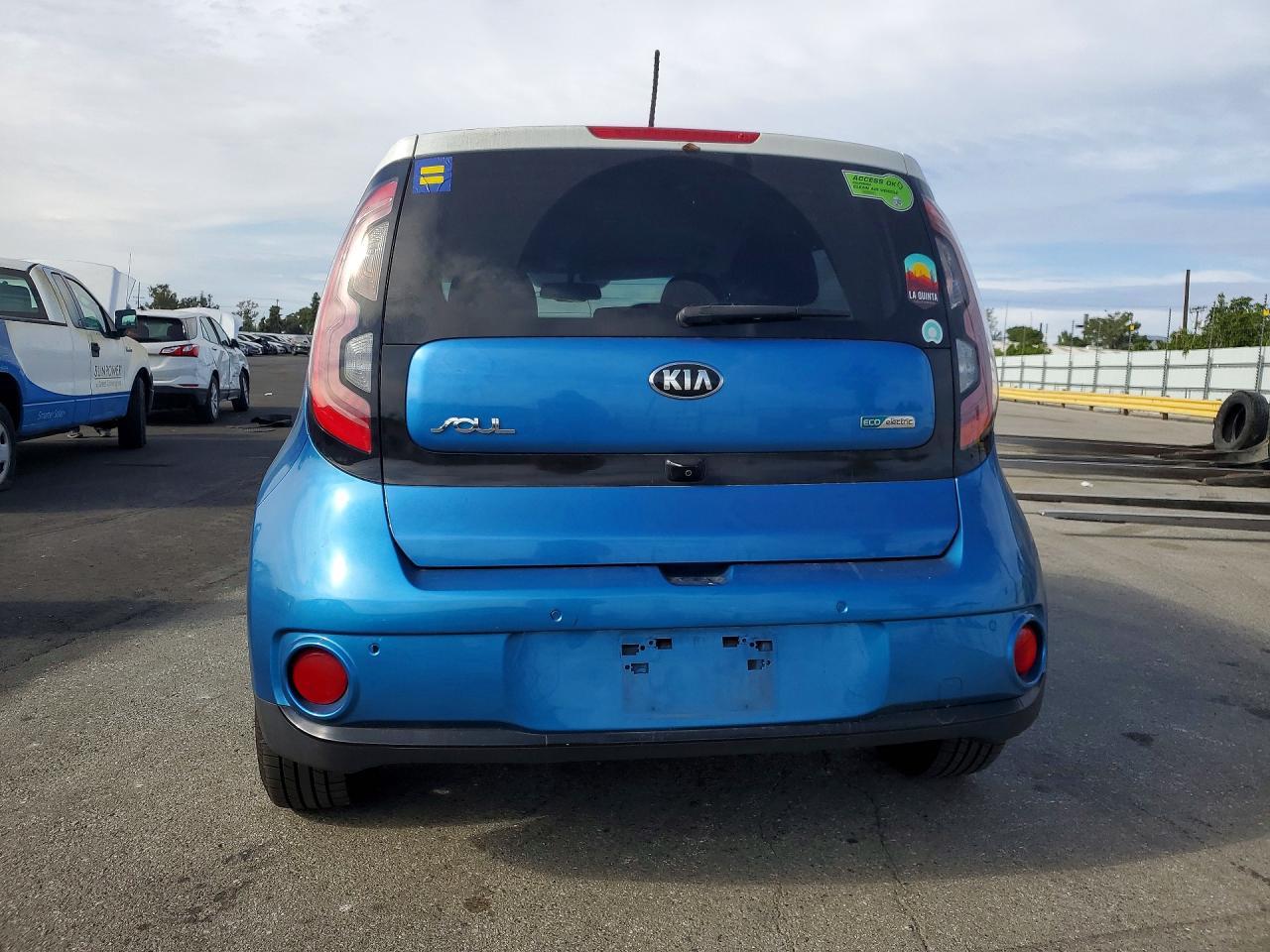 2017 KIA SOUL