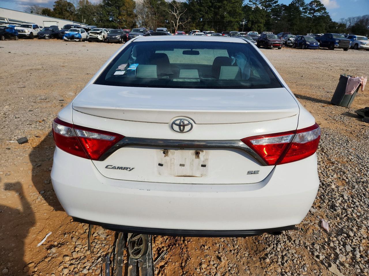 2016 TOYOTA CAMRY