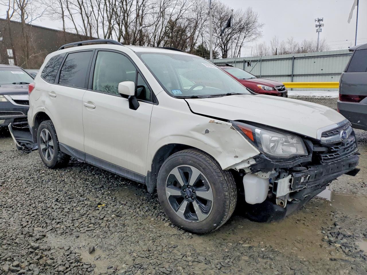 2017 SUBARU FORESTER