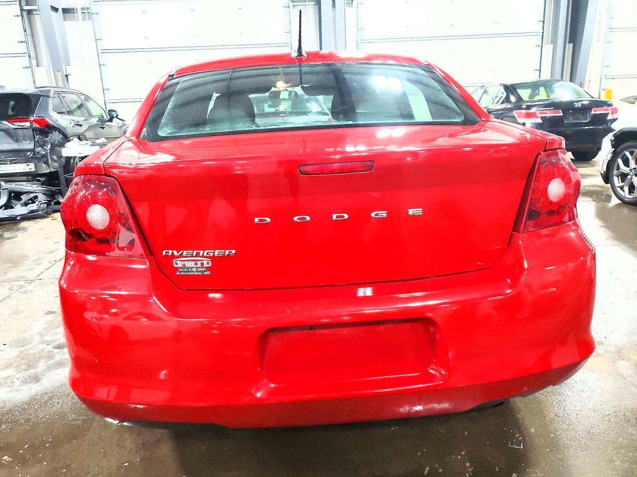 2013 DODGE Avenger