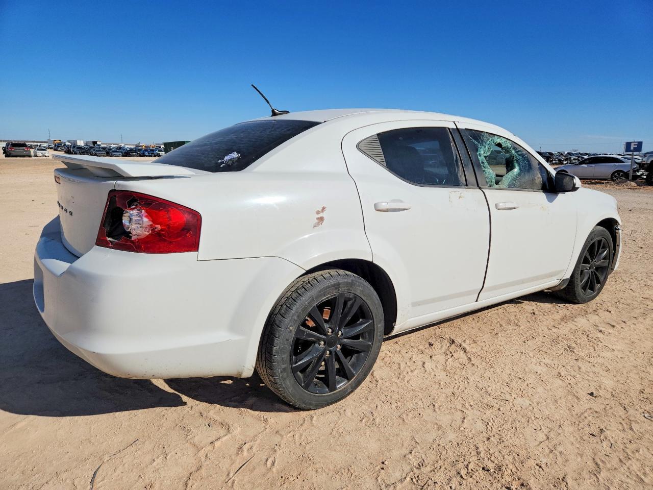 2013 DODGE Avenger