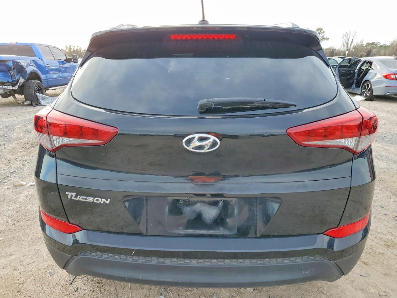 2016 HYUNDAI TUCSON